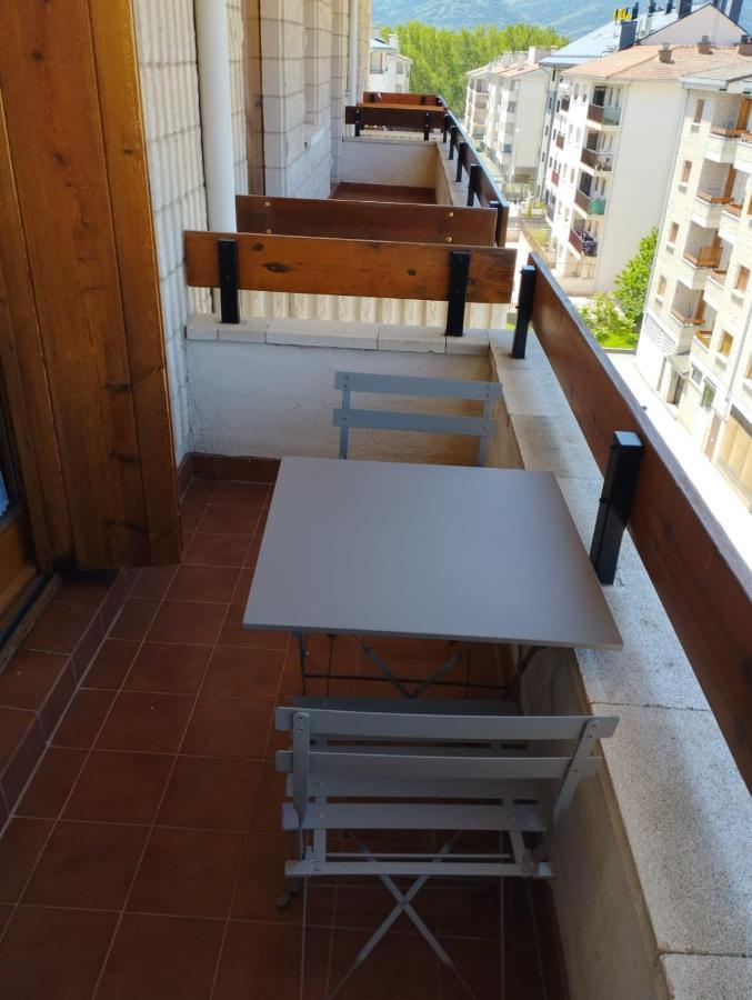 Tierra De Biescas Appartement Jaca Buitenkant foto